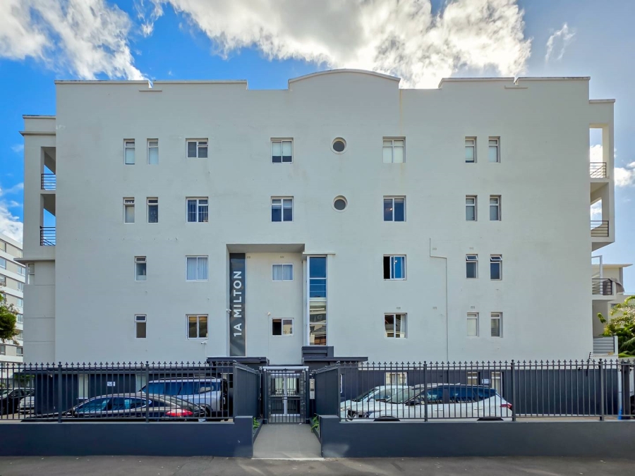 3 Bedroom Property for Sale in Sea Point Western Cape